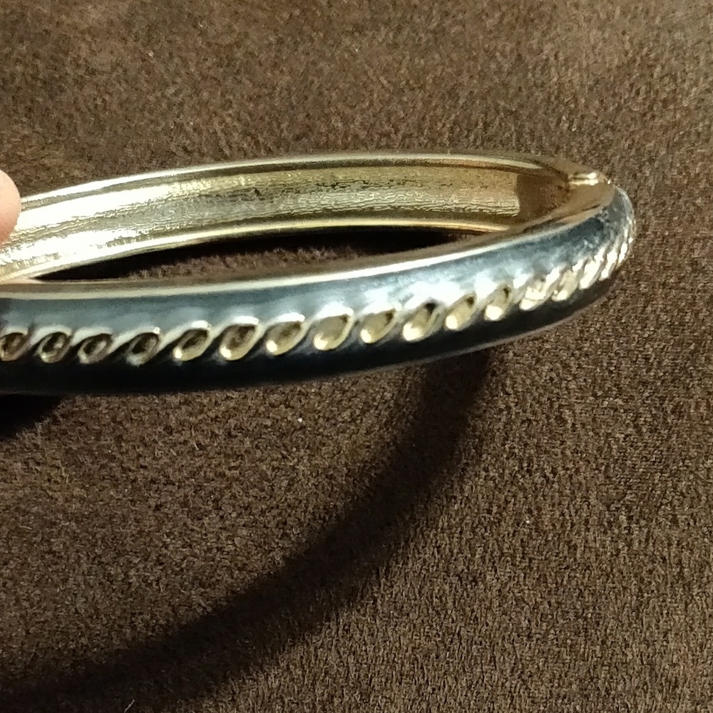 Women's bangle Bracelet